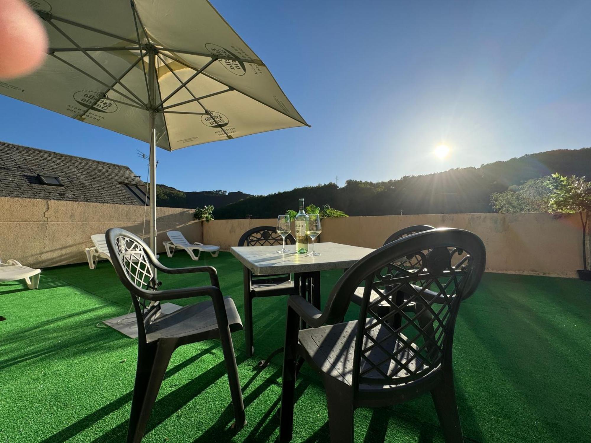 Triacastela Sunset Terrace Exterior foto